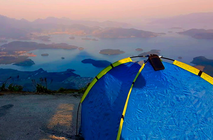 Foto: Acampamento na Pedra do Frade