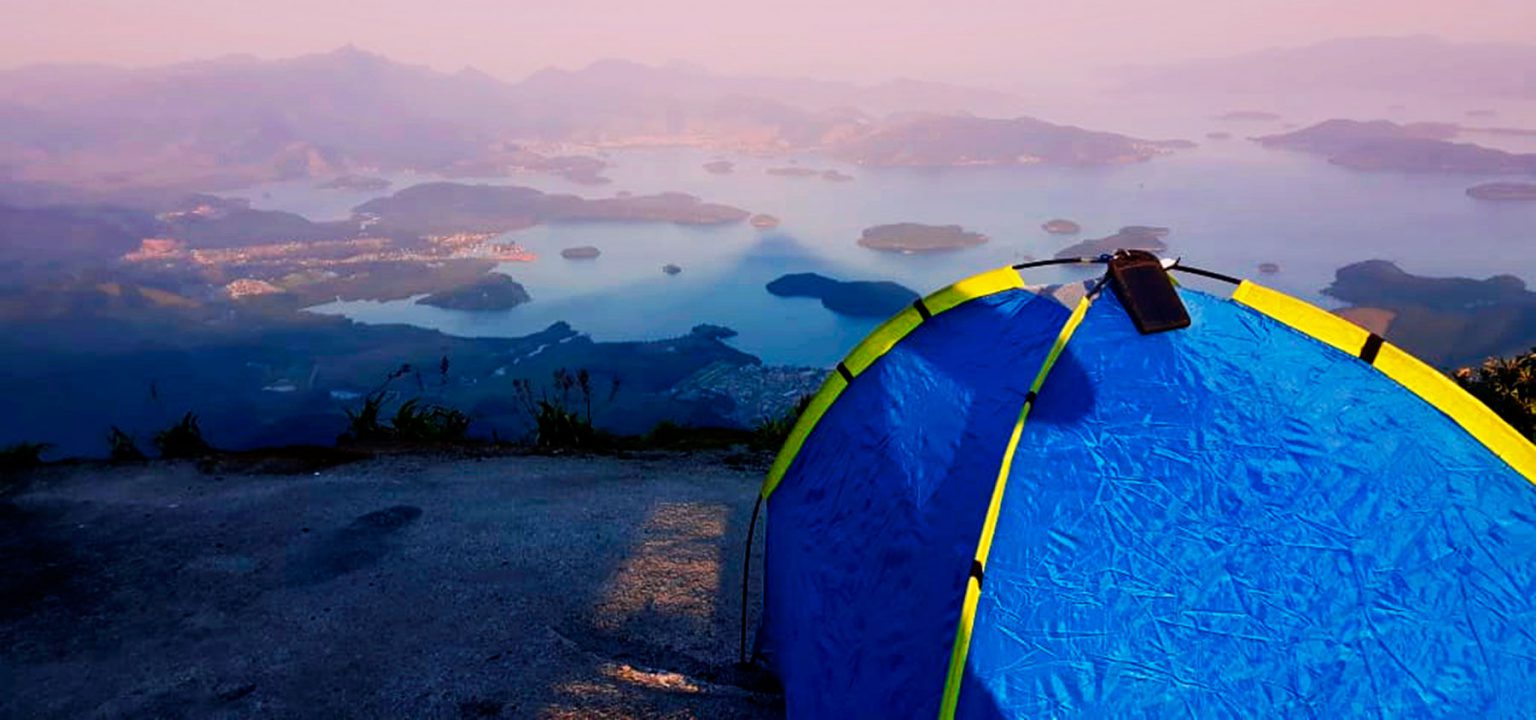 Foto: Acampamento na Pedra do Frade